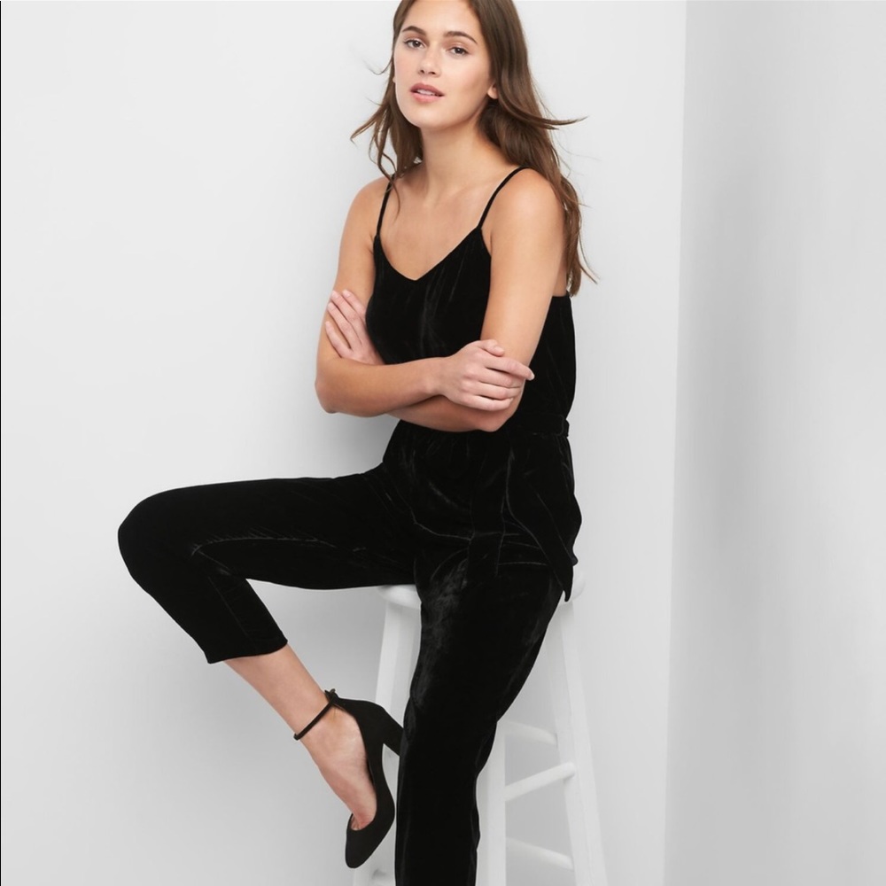 Gap velvet jumpsuit. Never worn.
